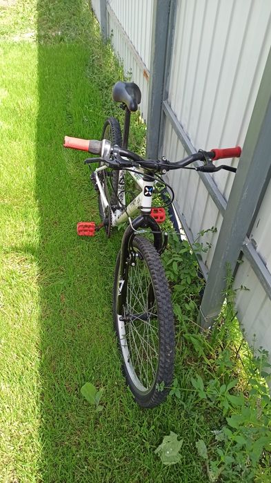 Продам подростковый велосипед Btwin Rockrider 300