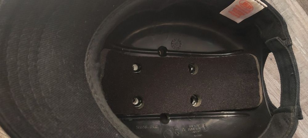 STANLEY-професионашна шапка със защита