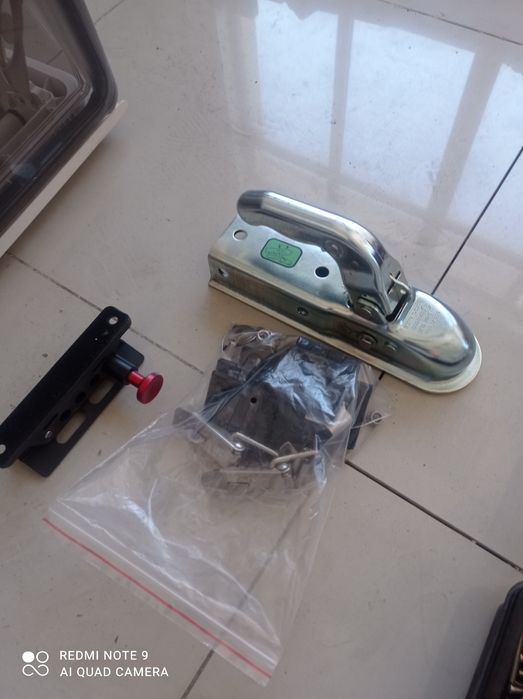 Прицеп окна Автодом запчасти