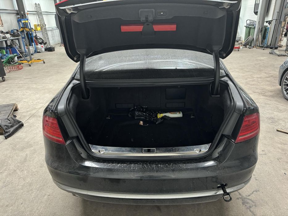 Audi A8 4H 2012г 3.0tdi на части!