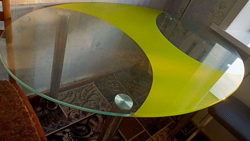 Продам  стол  бу