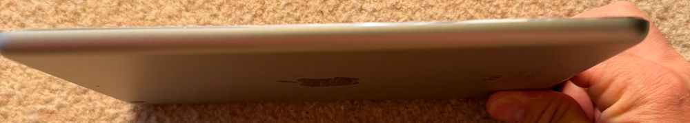 iPad mini 2 (16GB) – Сребрист/Бял / Запазен.
