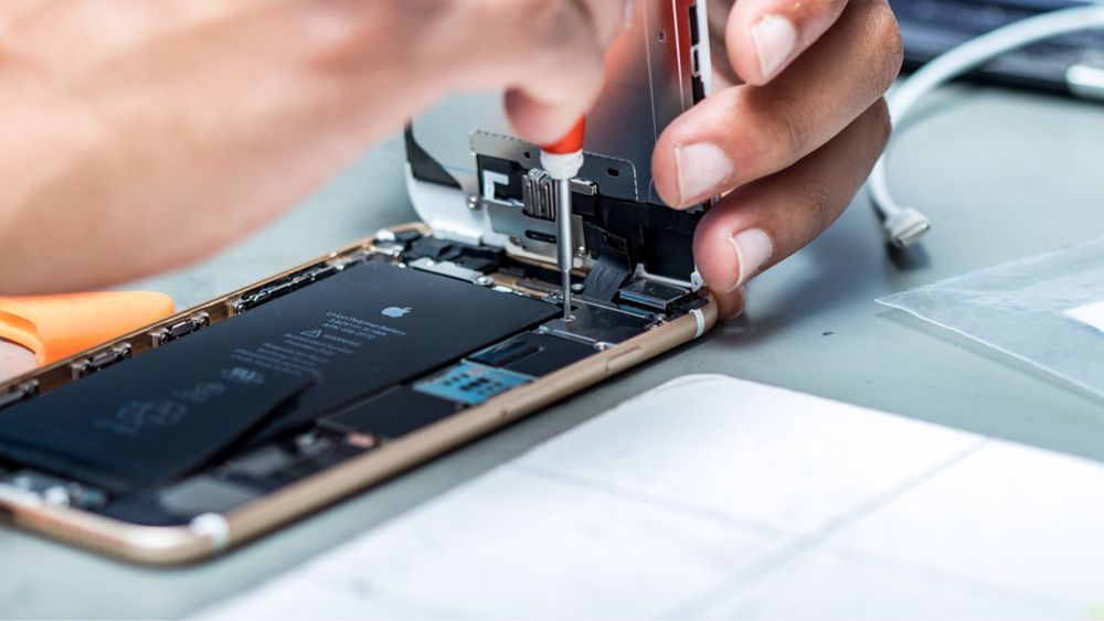Ремонт телефонов ночью принимаем Айфон Самсунг Редми iPhone Экран