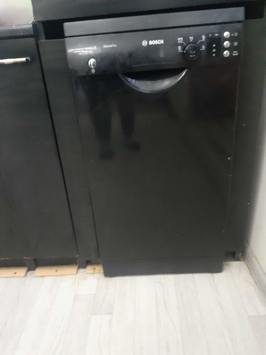 Посудомоюбщая машина