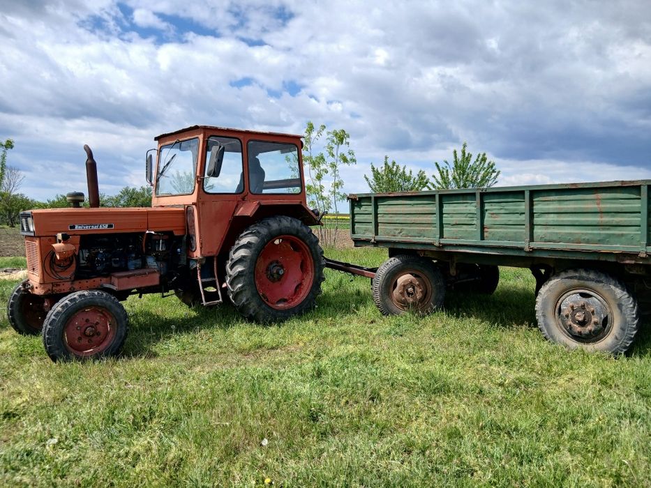 Vând tractor u650