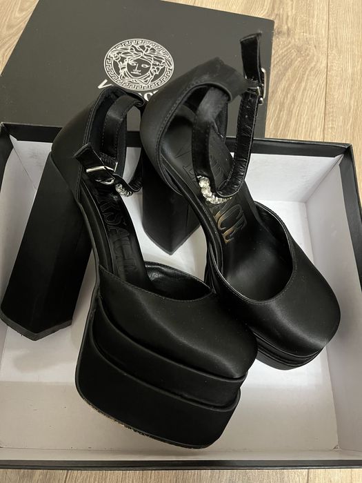 Туфли в стиле Versace на платформе, чёрные