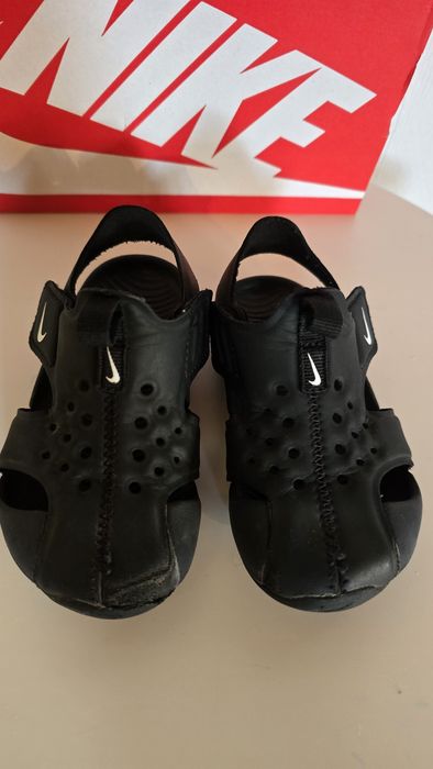 Детски Nike оригинални маратонки-22 с подарък оригинални сандали Nike 22.5  с кутии