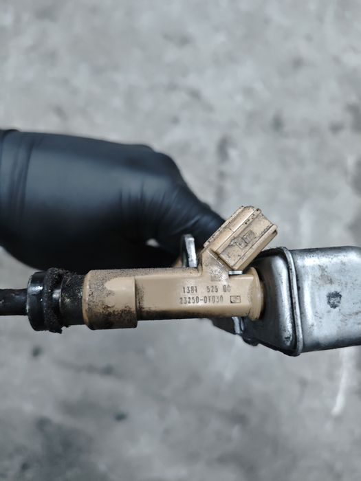 Безнинова дюза/инжектор за Toyota  Auris,CHR,Verso,Avensis 1.6i,1.8i