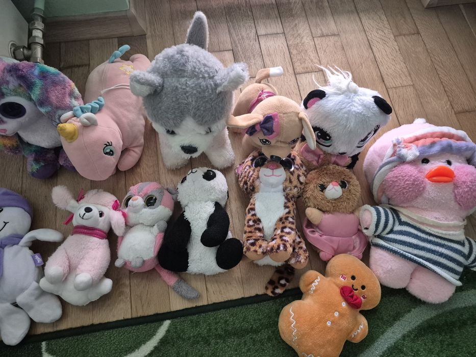 Плюшени малки и големи играчки