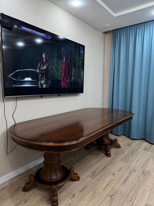 Продается стол