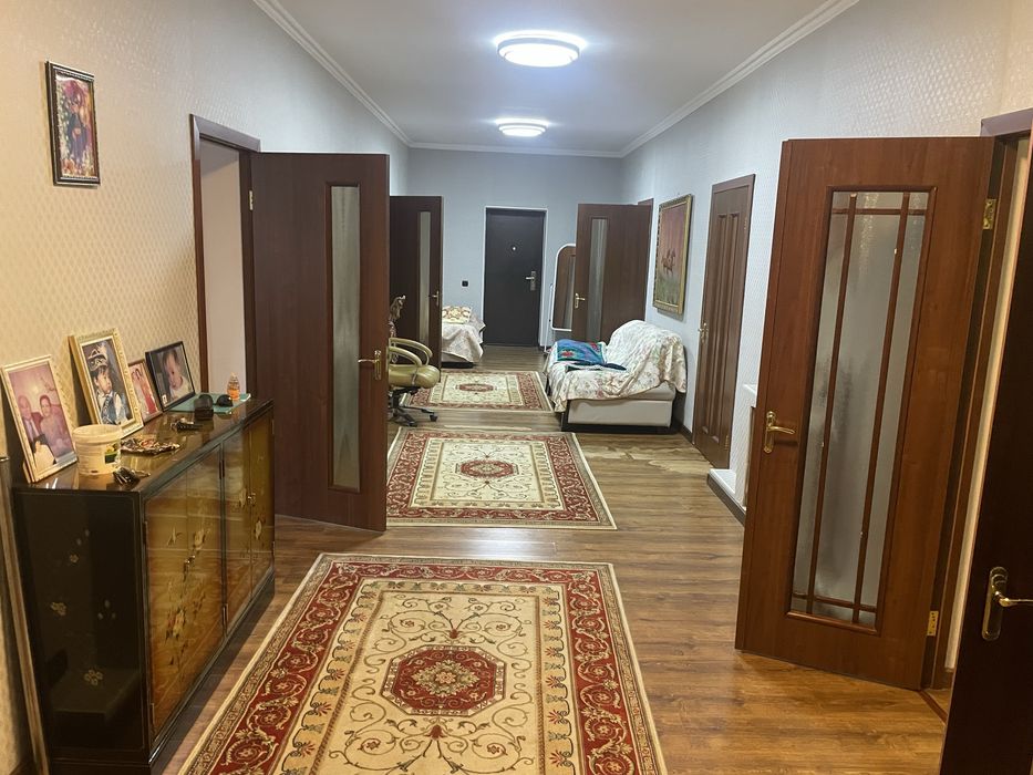 Продам кирпичный дом в черте города