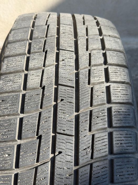 Шины  215/60/17   YOKOHAMA