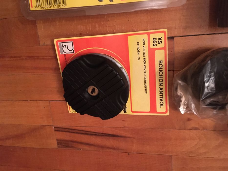 Капачки за бензин дизел за ретро автомобили нови Алфа Ситроен Фиат