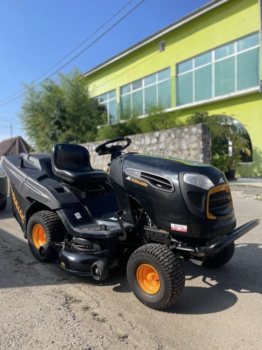 Tractoras Gazon Gradina stadioane Din Germania