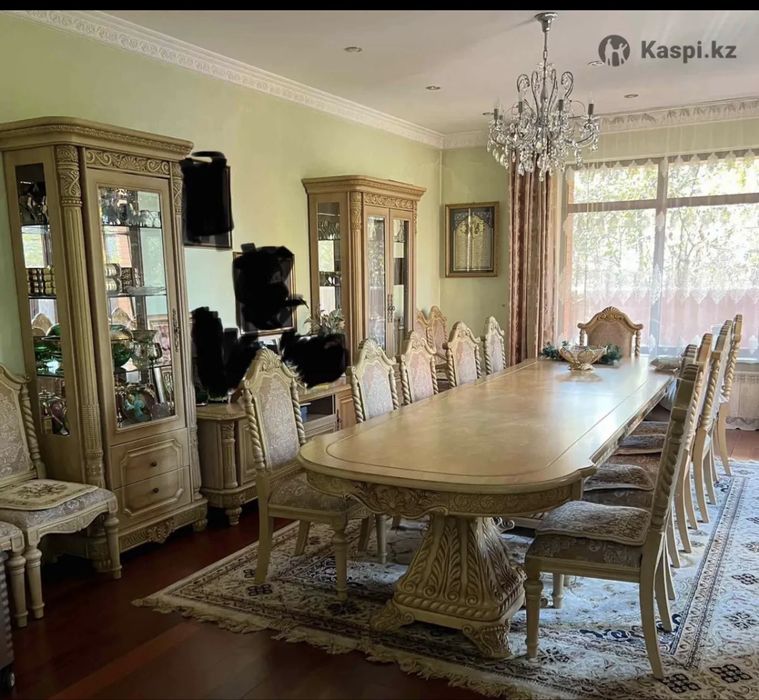 Столовый гарнитур