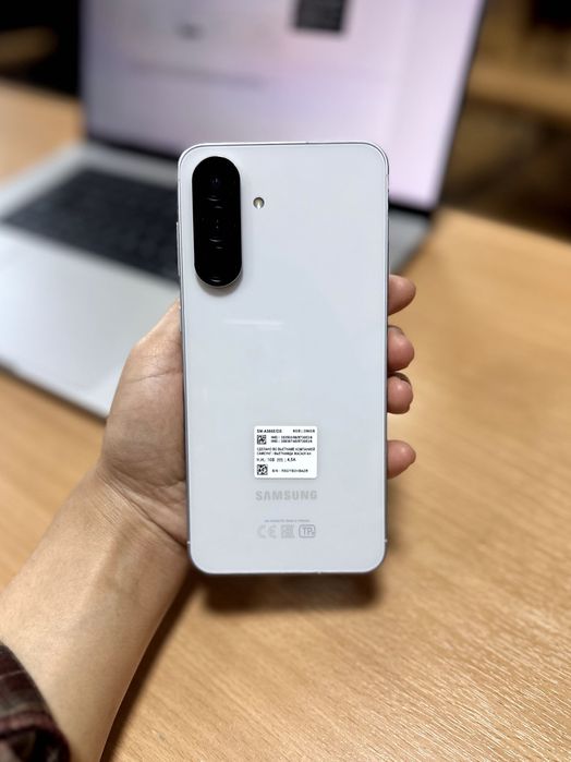 Samsung Galaxy A56 5G 8/256 GB Lightgray (och kulrang) yangidek