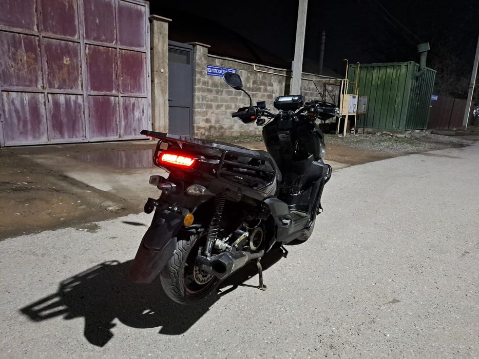 Продаётся скутер танк срочно