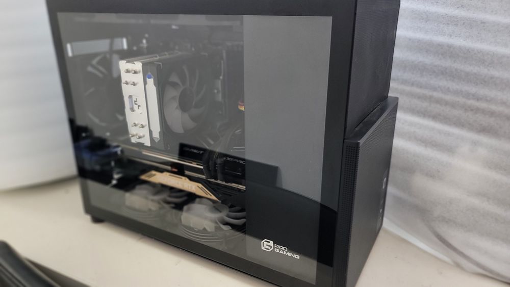 Ryzen 7 5800x 8/16 ram 32 gb rtx 2080ti 11 gb nvme 256 Gb