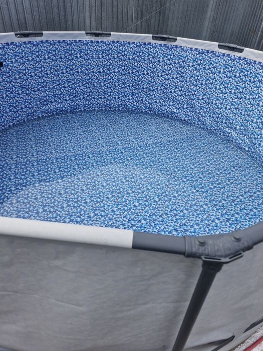 Продам бассейн в идеальное состояние.