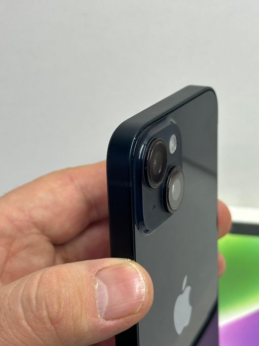 Продам Айфон 14 128г