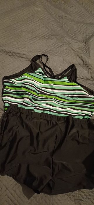 Купальник новый 52р
