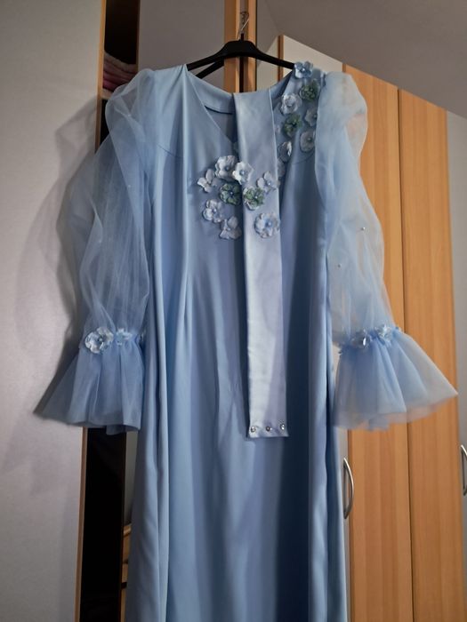 Vand rochie  stare foarte buna