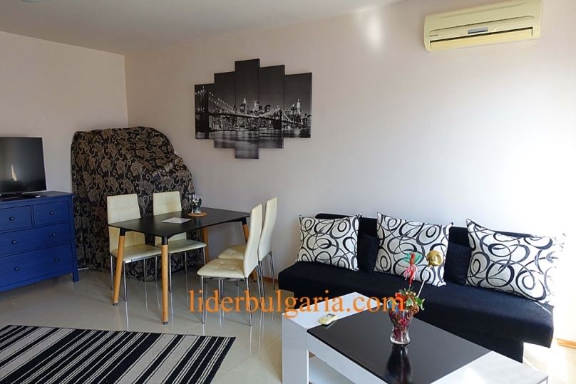 Двустаен апартамент в комплекс Магнолия Гарден