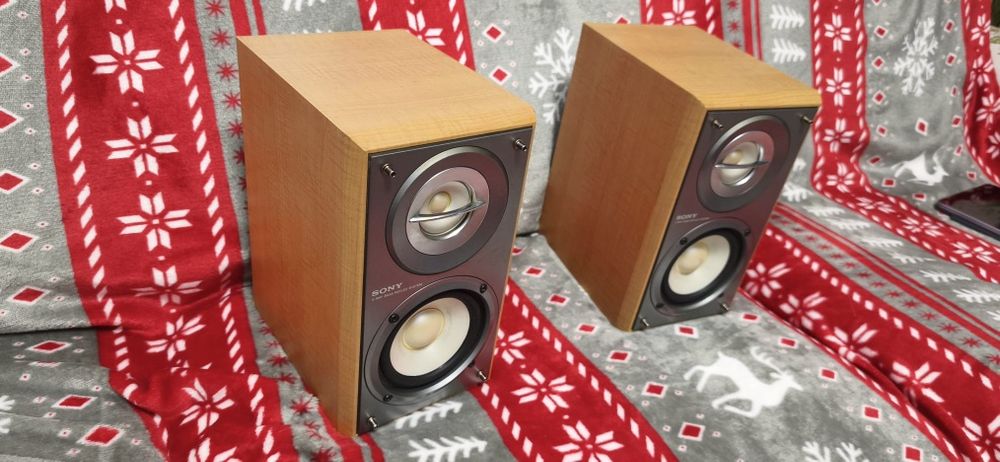 Boxe SONY -crb5 ,pe 2 cai