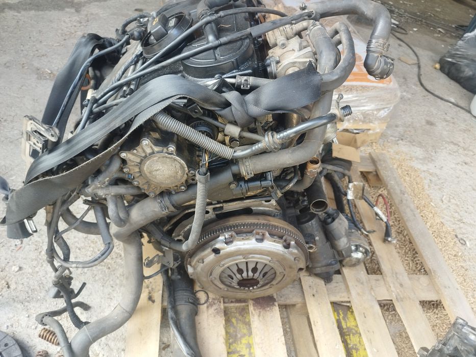 Двигател на части 2.0 tdi 140кс BKD Golf 5 и др.