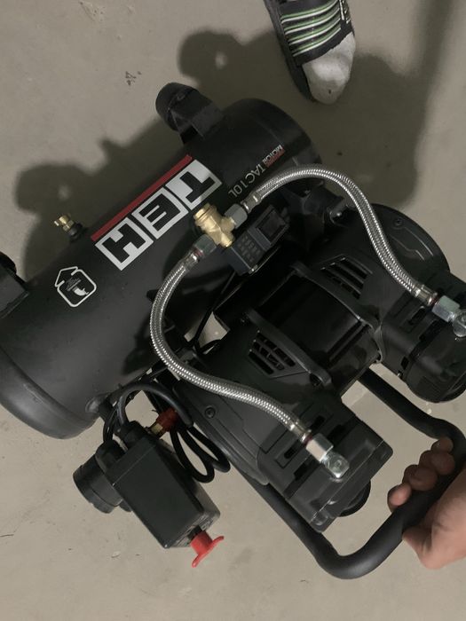 кампрессор сотилади