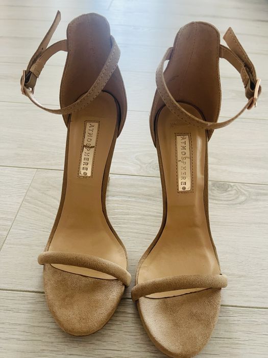 Sandale bej marimea 36