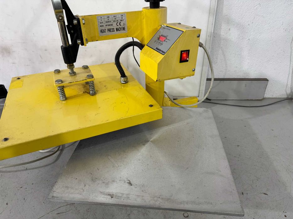 Термопреса за тениски - 1400 W