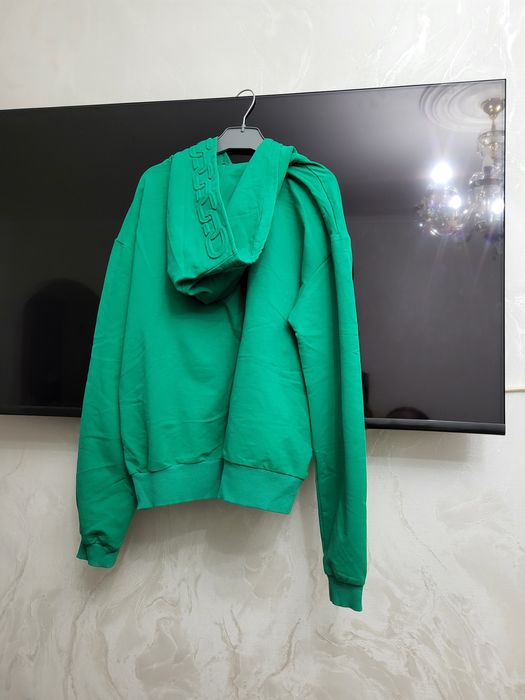 Женская   одежда.