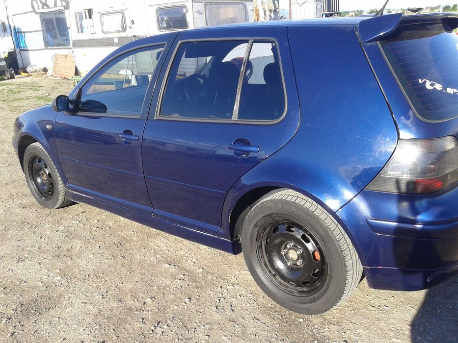 Фолксфаген Голф 1. 9SDi-75к. с-2000 год, 5врати, на части