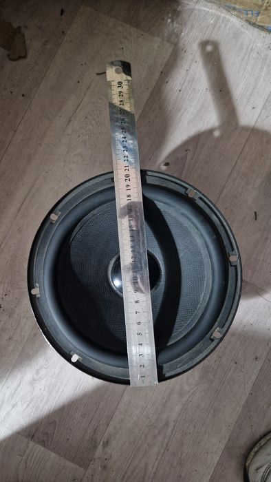 Продам динамик не рабочий