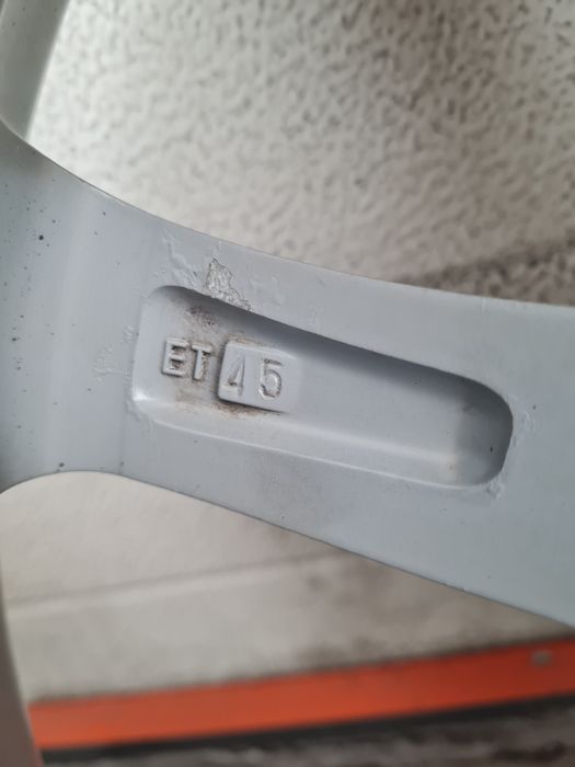 Джанти ALUTEC за VW AUDI SEAT SKODA Mercedes R17 5x112 ET45 8J
