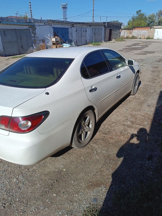 Продам Лексус es300