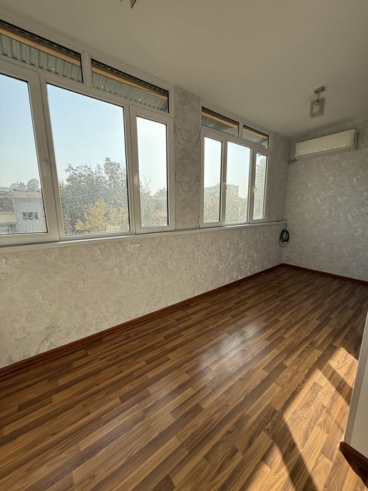 Квартира3хКомн. ц5 центр Города балкон2*6