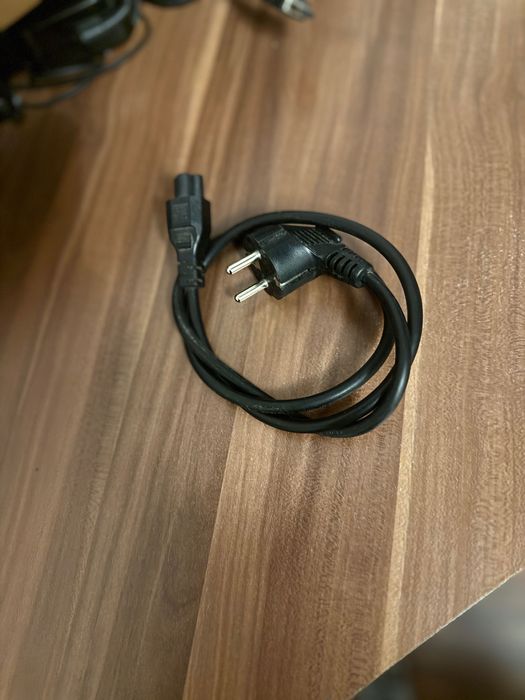 Monitor ASUS 24” IPS 2K (2560x1440) – HDMI, boxe