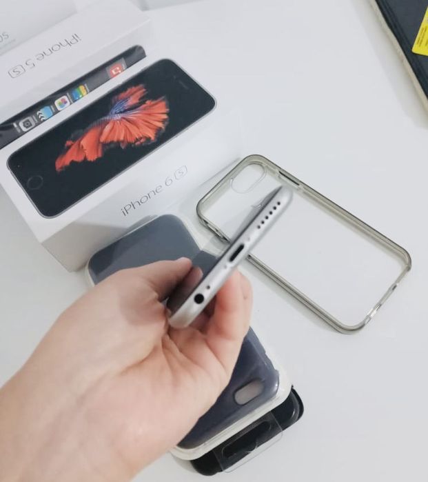 iPhone 5s + iPhone 6s читайте описание