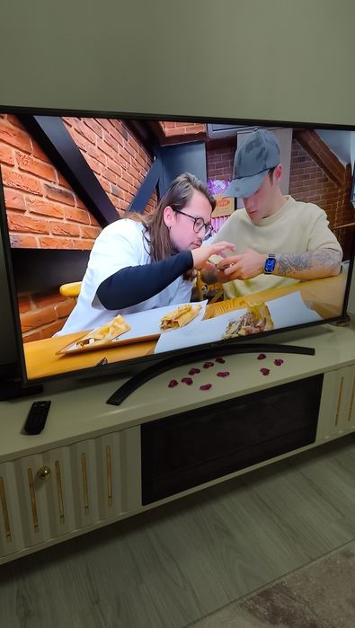 Телевизор LG 50 inch 127 sm