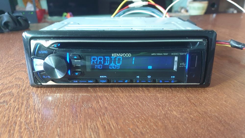 Авто радио плеър музика за кола Кенуулд Kenwood CD MP-3 USB AUX Цветове