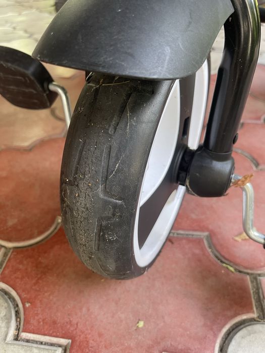 Tricicletă pliabilă Coccolle cu copertină, stare foarte bună