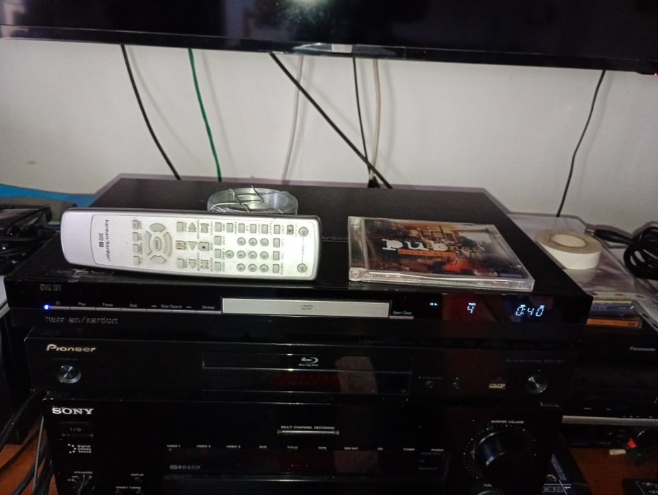 Tricou  Harman Kardon DVD 27 ; Sony TA-FE330R