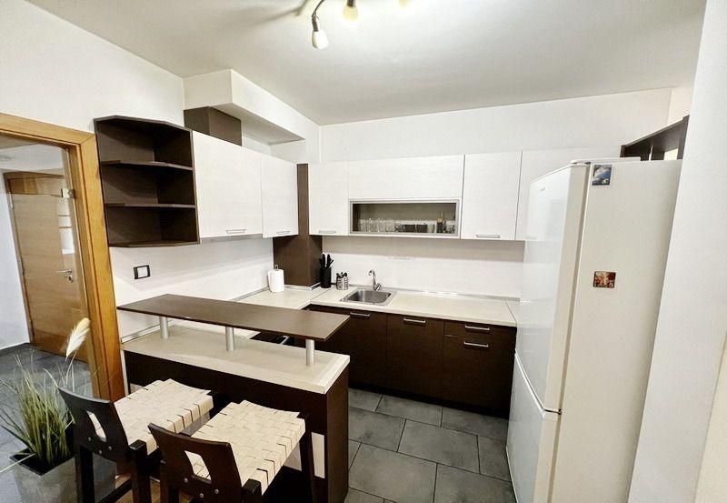 Дава се под наем Двустаен апартамент в София, Кръстова вада - 105 кв.м за 787.95 € - Снимка #4