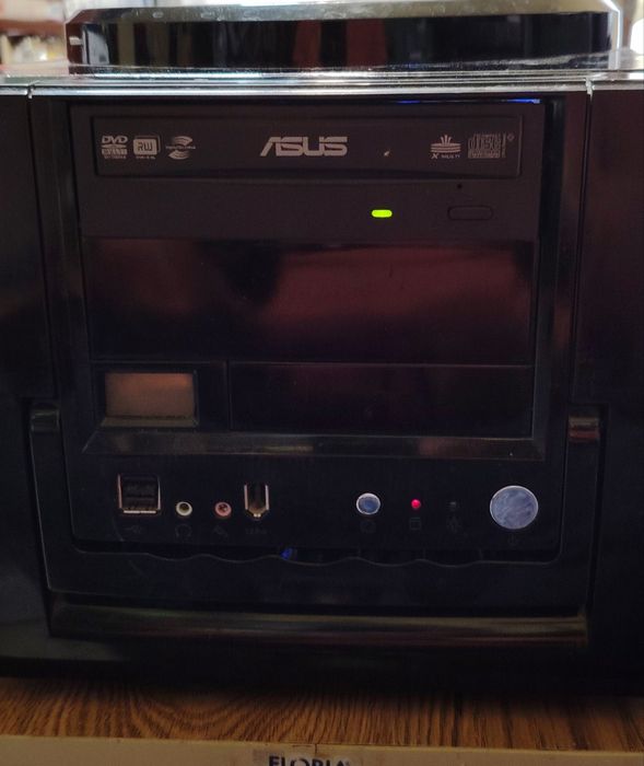 Pc pe comanda.  Mem2 G/ Hdd 360.