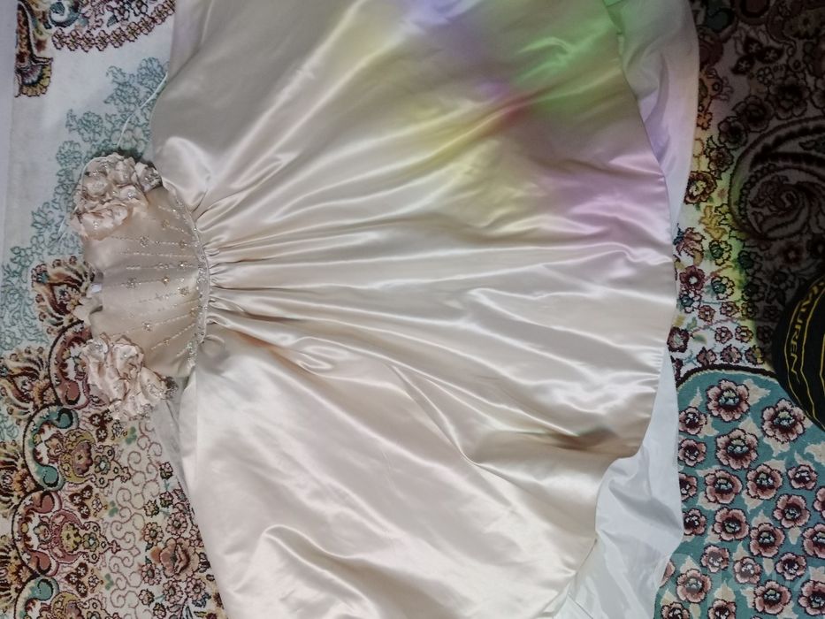 Qizchalar toy koylagi .