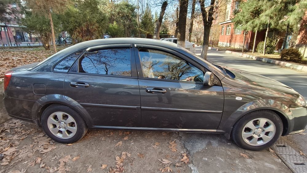 Gentra lacetti 2