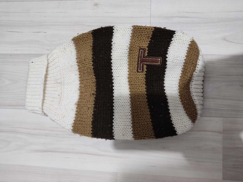 Hainuta cățel talie mica