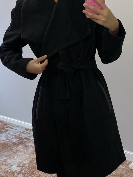 Женское пальто классического кроя